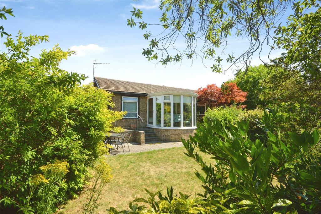 Property photo 2 of 19 Picture No. 27