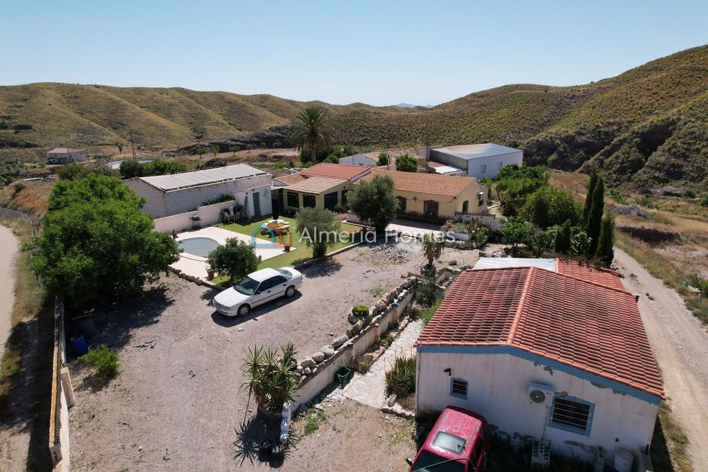 Property photo 1 of 24