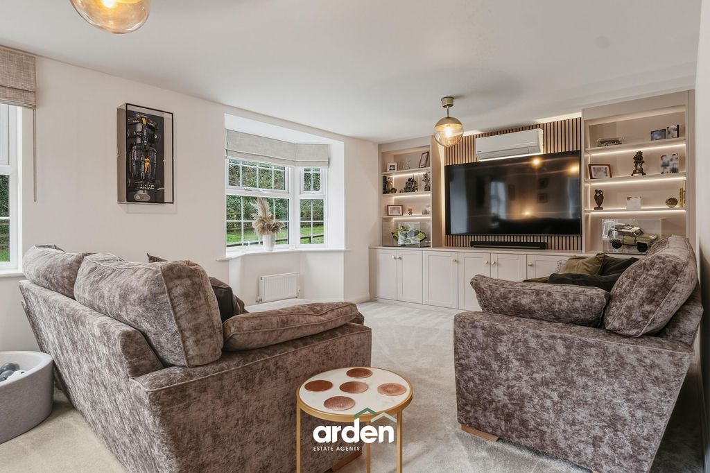 Property photo 3 of 17