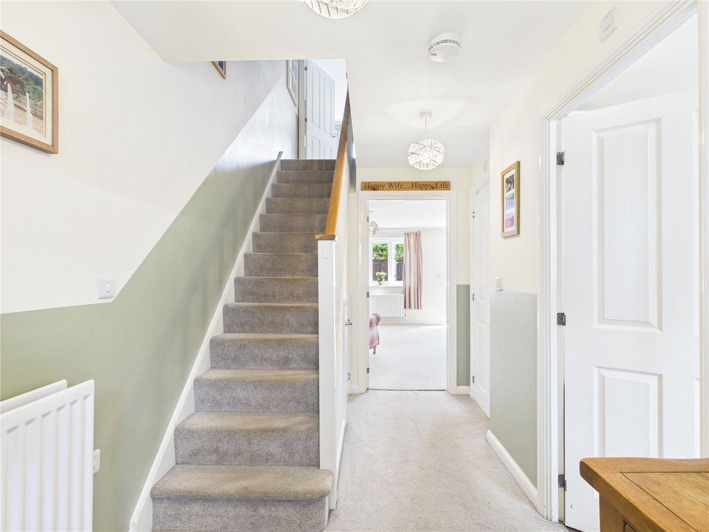 Property photo 2 of 17 Picture No. 01