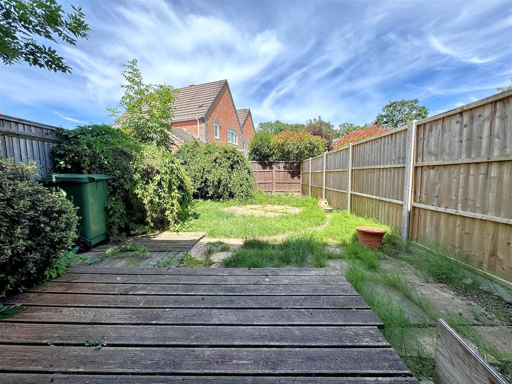 Property photo 2 of 10 Garden.Jpg