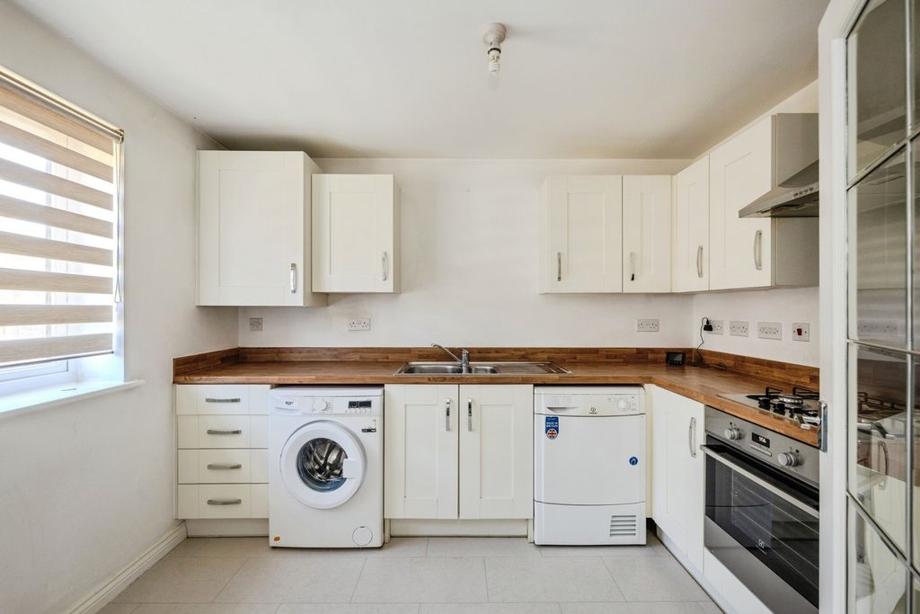 Property photo 2 of 18 Pbox-Img.Jpg