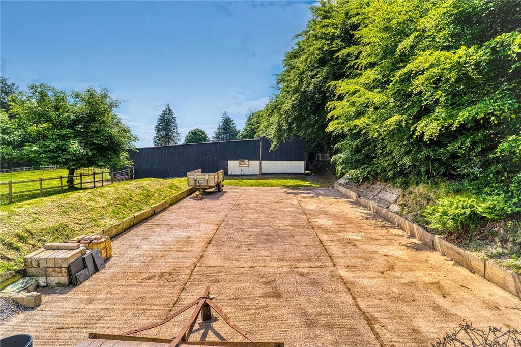 Property photo 3 of 23 Picture No. 04