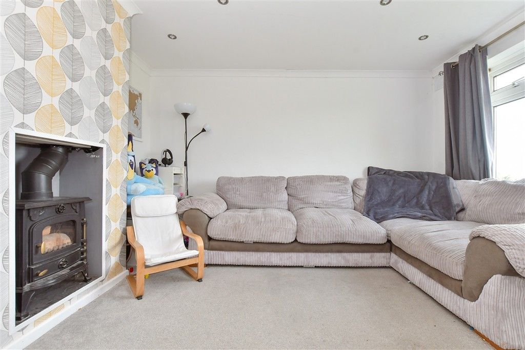 Property photo 2 of 15 Lounge