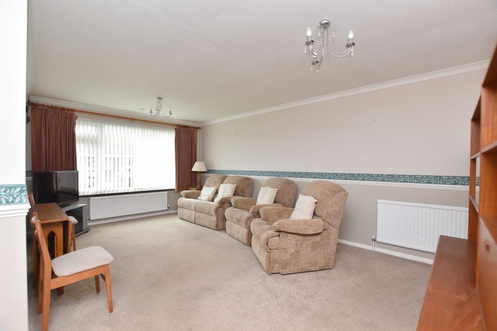 Property photo 2 of 14 Outside: