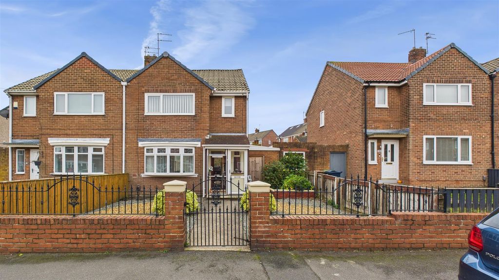 Property photo 1 of 25