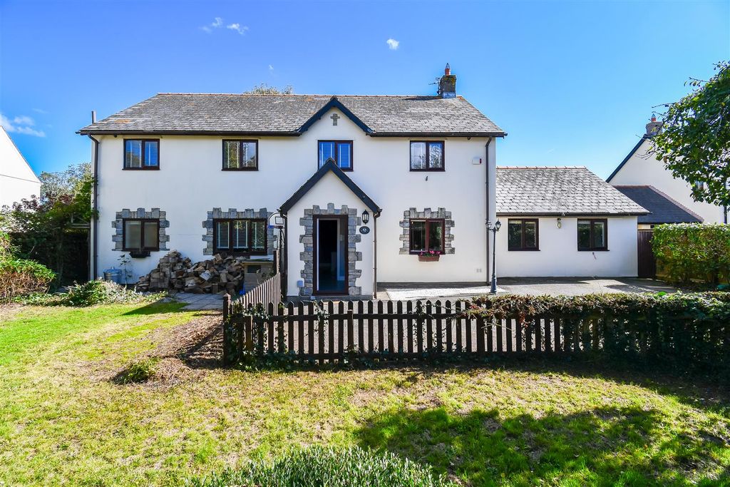 Property photo 1 of 37