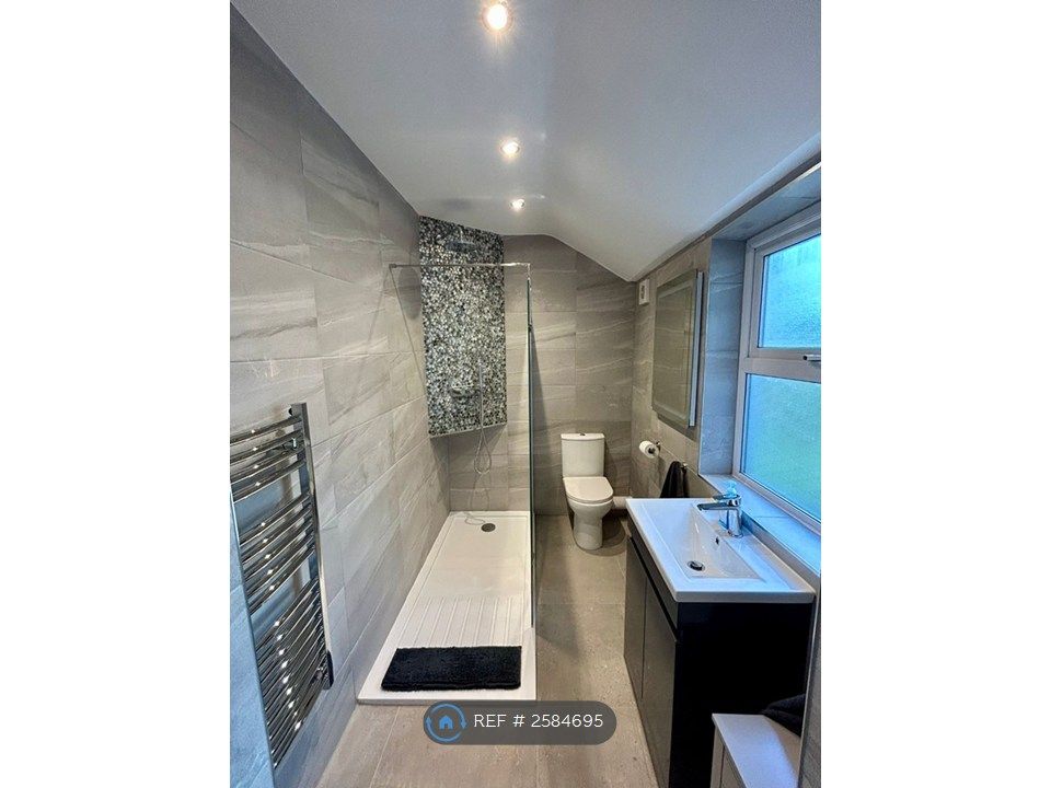 Property photo 1 of 20 Modern Bathroom With Power Shower