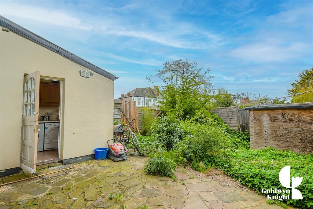 Property photo 3 of 4 Garden.Jpg