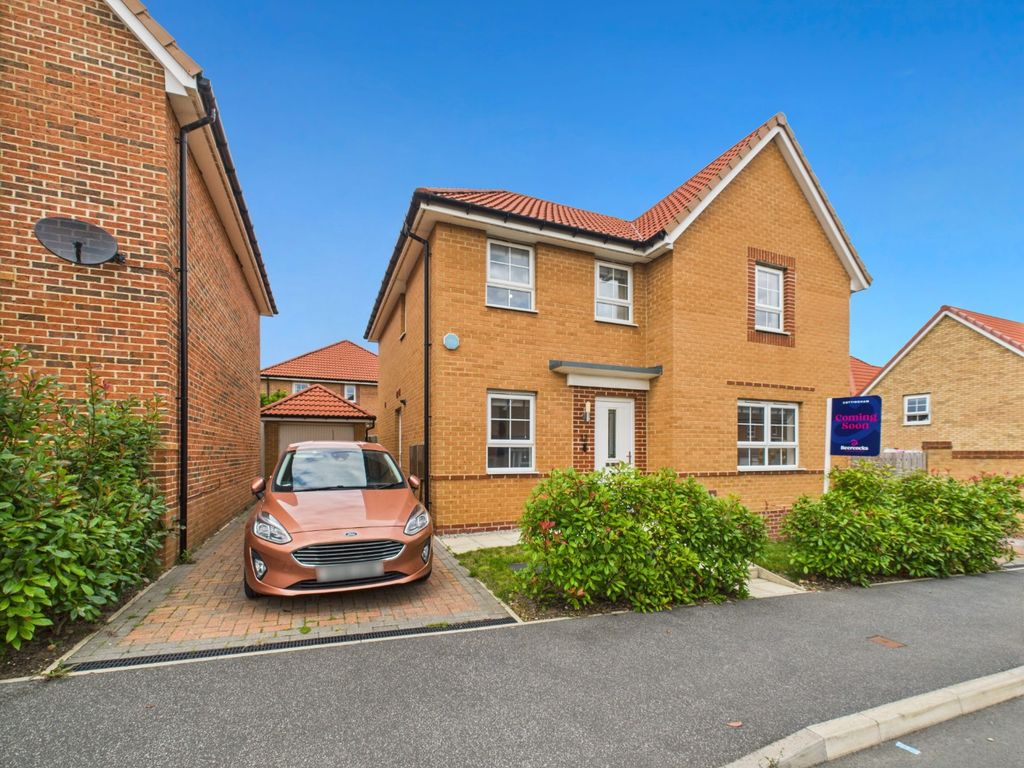 Property photo 1 of 15 4388152