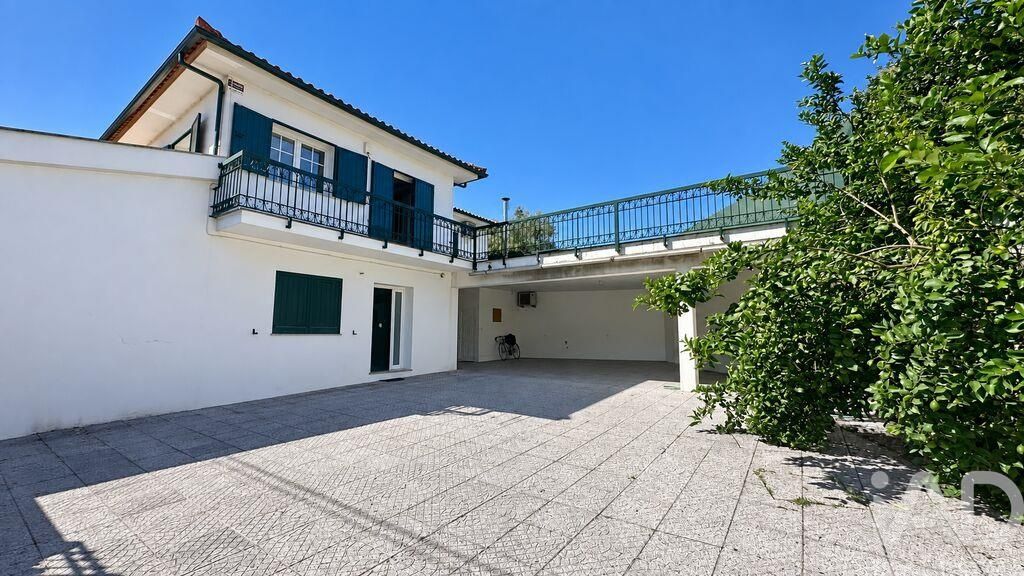 Property photo 1 of 31