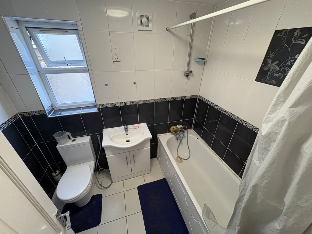 Property photo 2 of 11 Img_7986