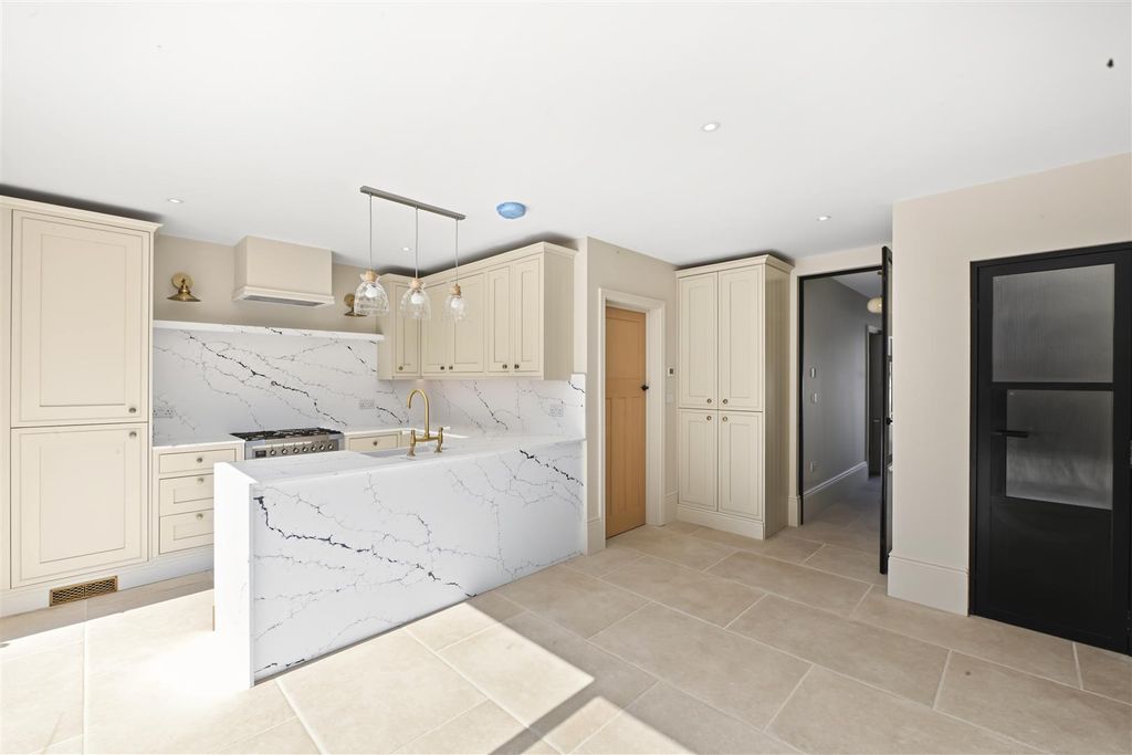 Property photo 2 of 12 50A-West-Way-19.Jpg