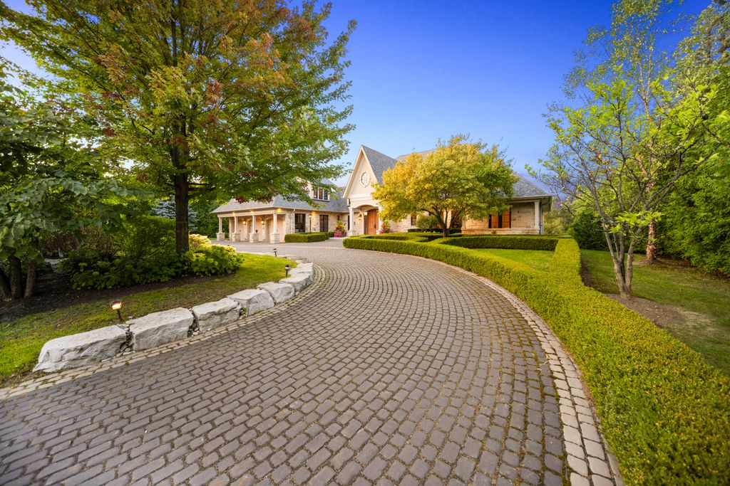 Property photo 2 of 39