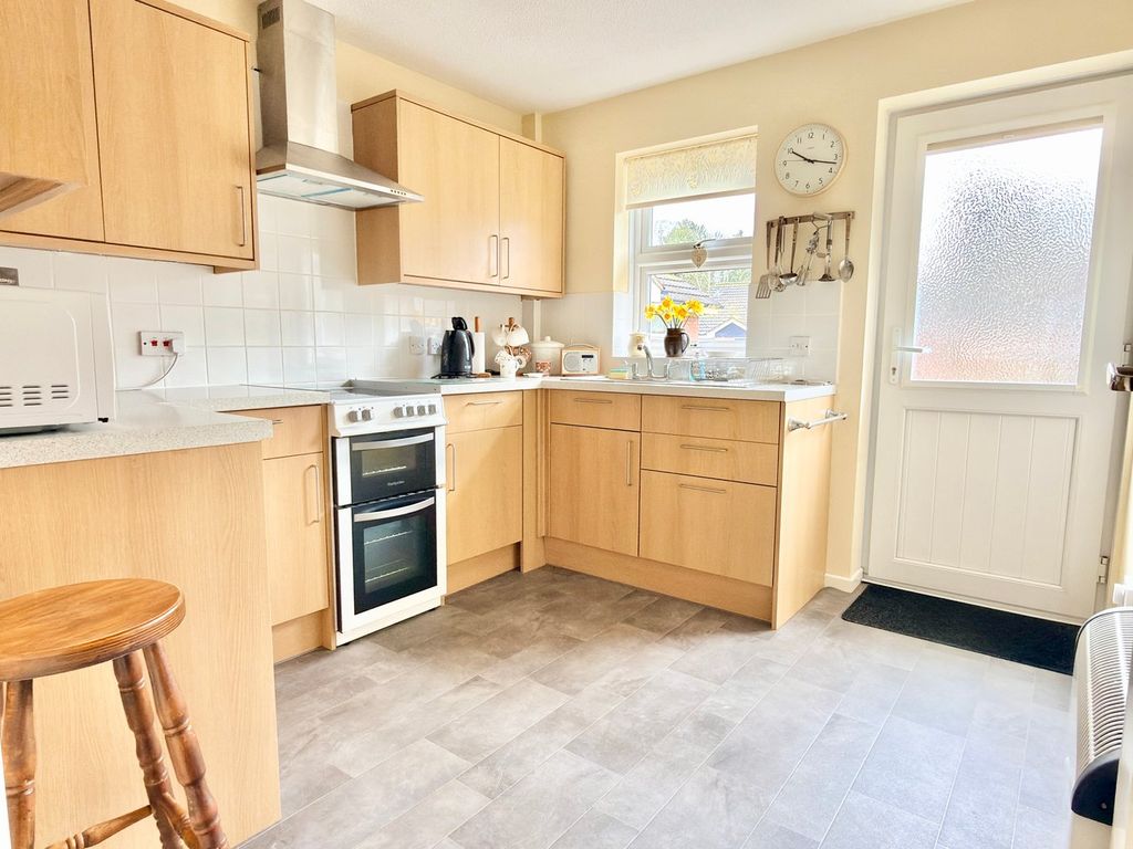 Property photo 3 of 9