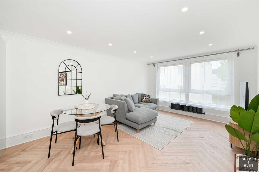 Property photo 2 of 12 Barleycorn Way-2.Jpg