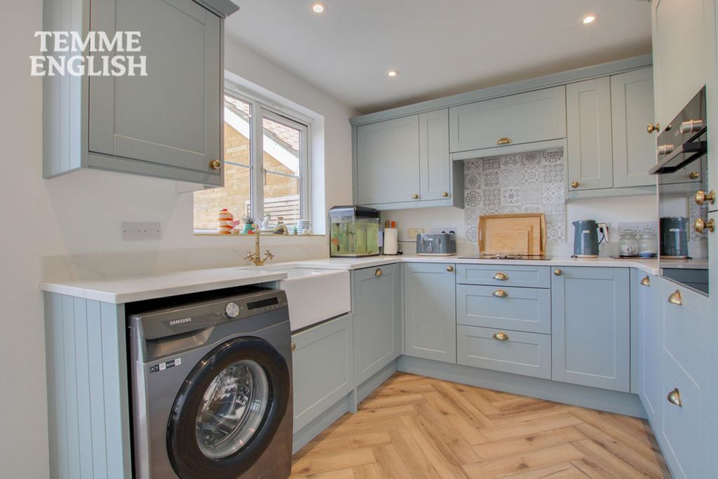 Property photo 3 of 29