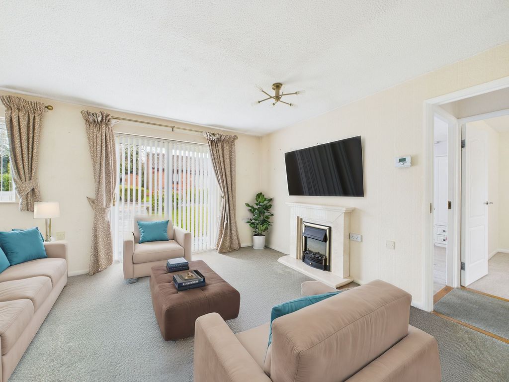 Property photo 2 of 13 Lounge Area (Virtually Furnished)