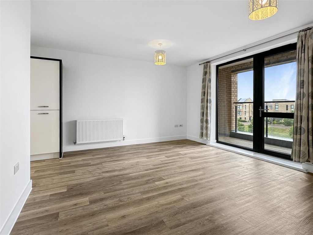 Property photo 2 of 15 Img (13).Jpg