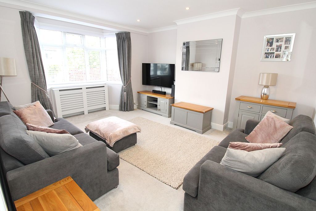 Property photo 2 of 19 Photo 2