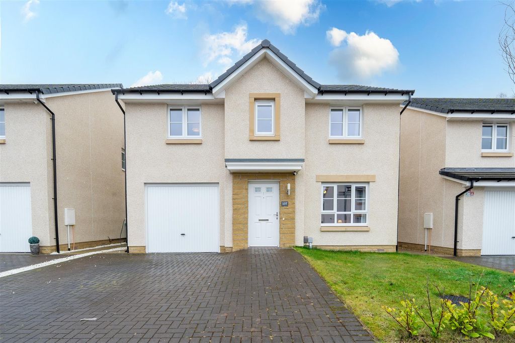 Property photo 1 of 19 External.Front.Jpg