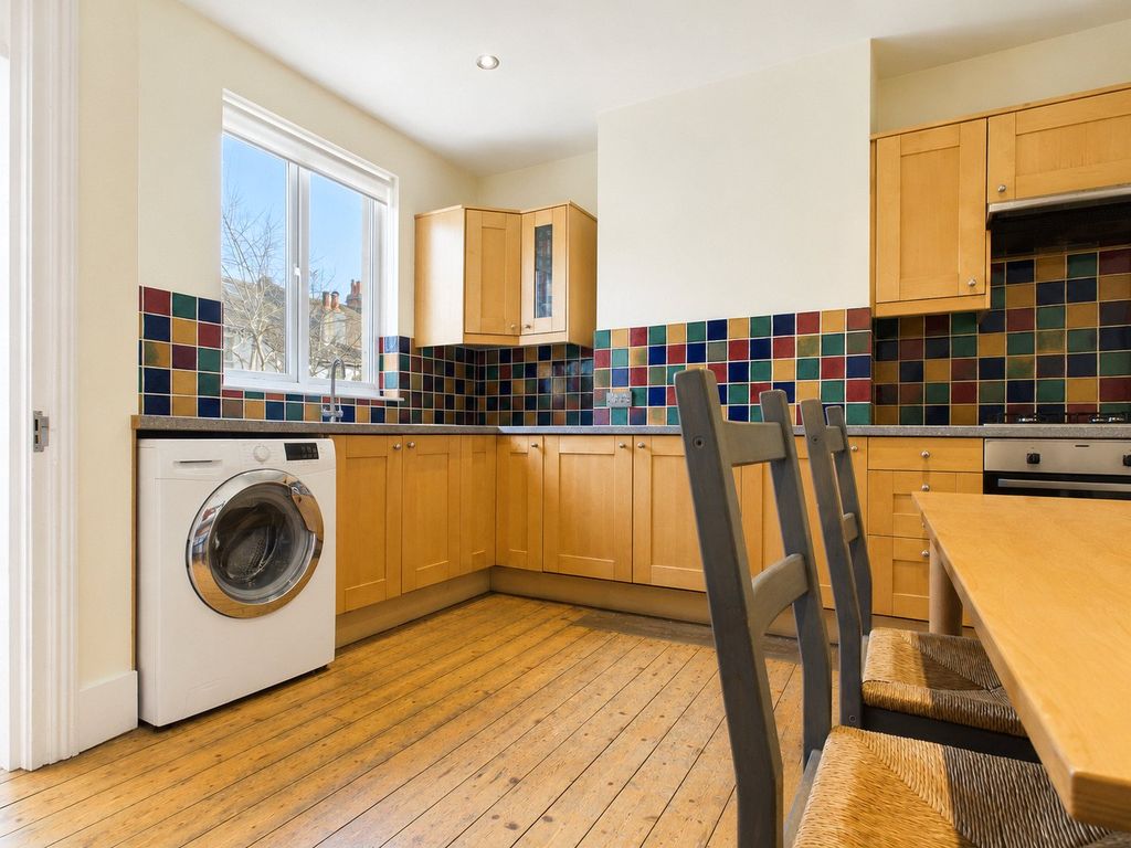 Property photo 1 of 19 Kitchen