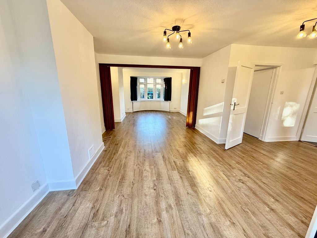 Property photo 3 of 26 Photo 2