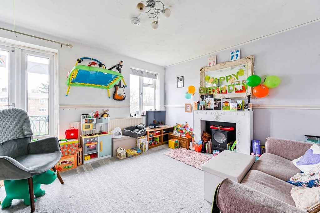 Property photo 1 of 6