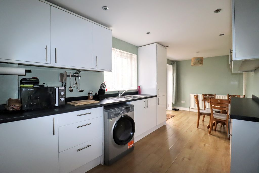 Property photo 3 of 14 Kitchen/Diner