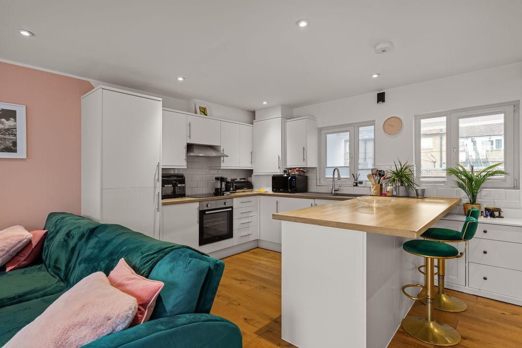 Property photo 3 of 10 094A3450