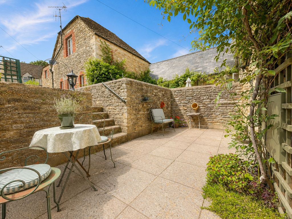 Property photo 2 of 19 Picture No. 35