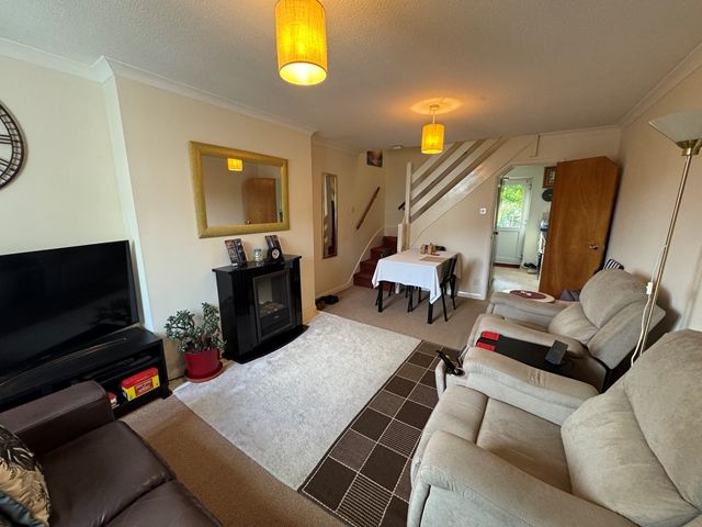 Property photo 2 of 8