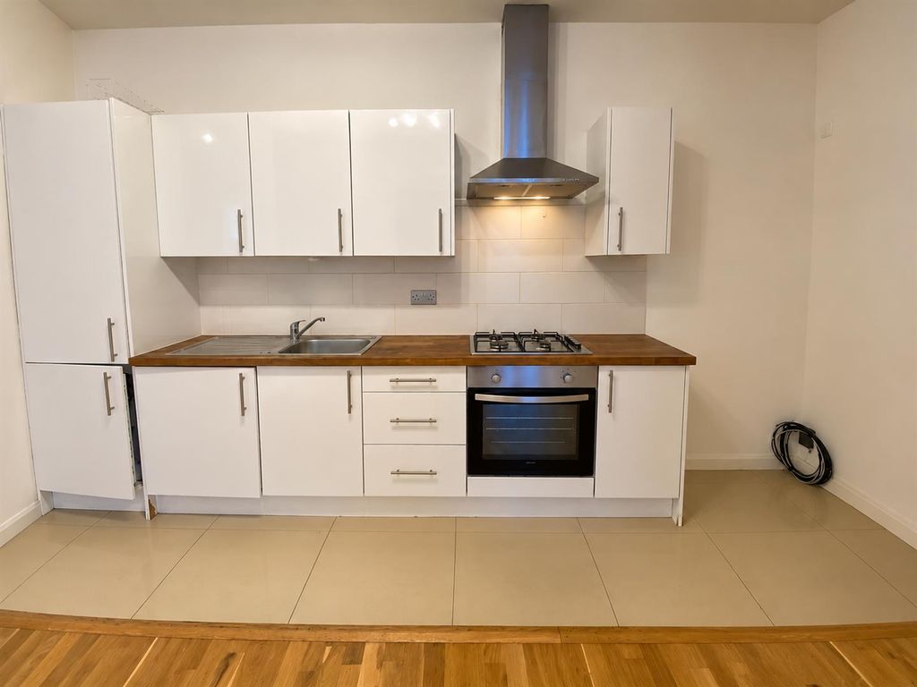 Property photo 3 of 5 8d89ba3A-9Ff7-4Dcb-A286-88672F214B54.Png
