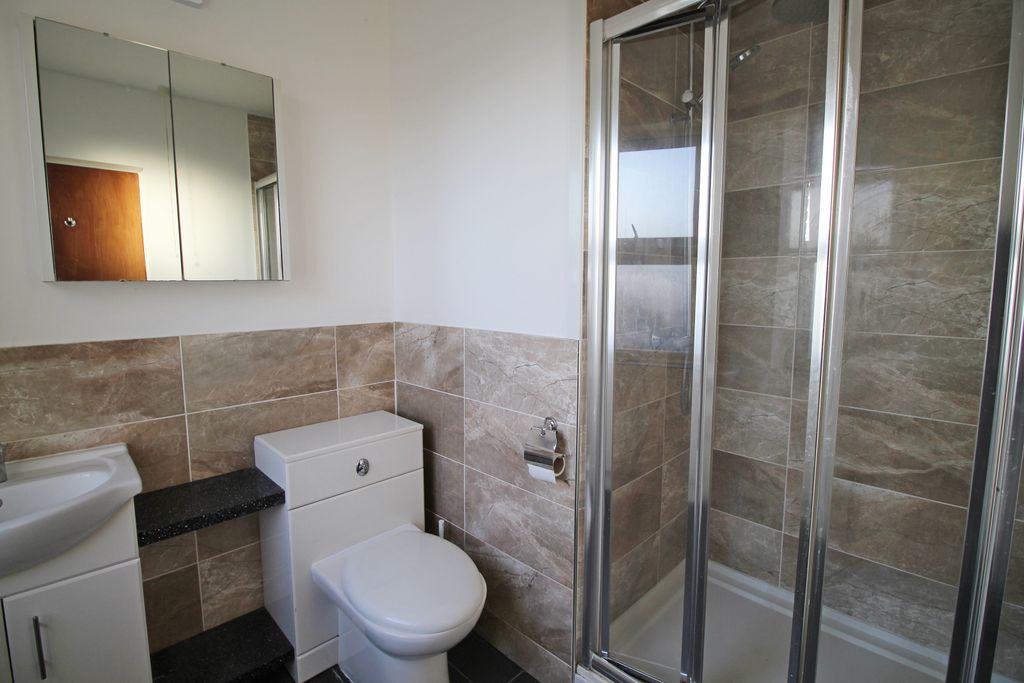 Property photo 2 of 5 Gallery