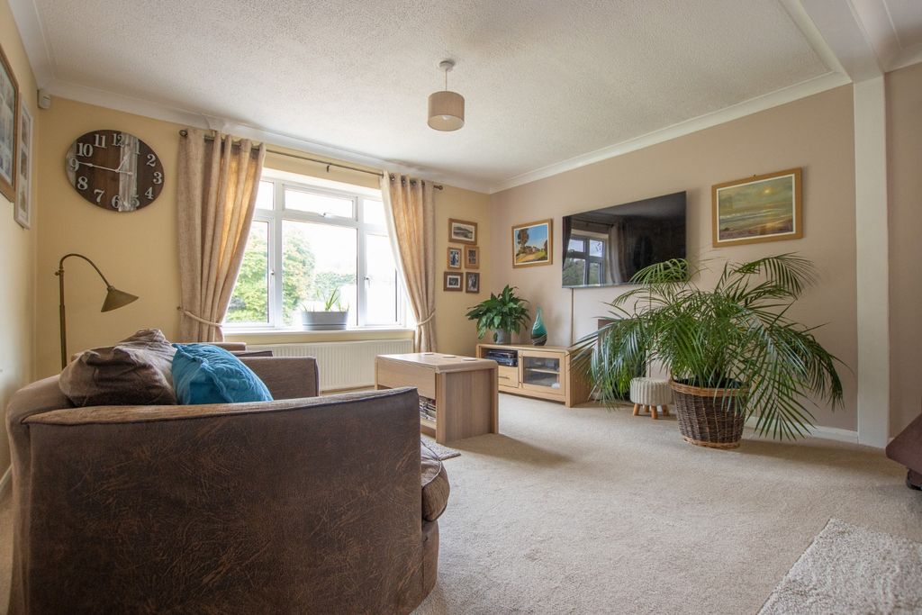 Property photo 2 of 28 3585208