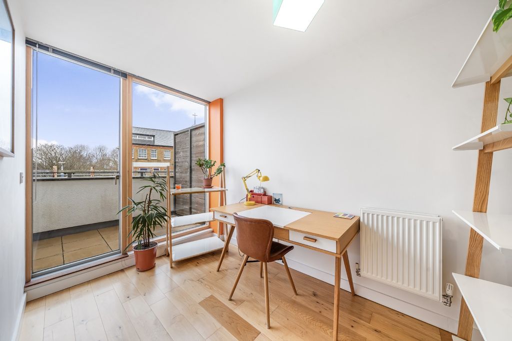 Property photo 3 of 14 3877367