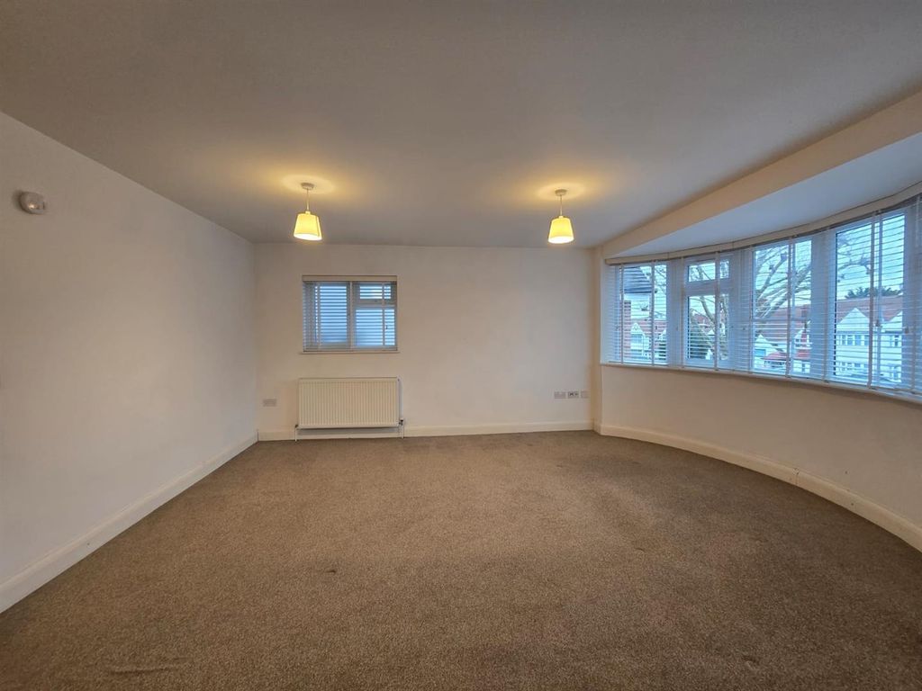 Property photo 3 of 8 Whatsapp Image 2025-12-12 At 10.53.34 (1).Jpeg