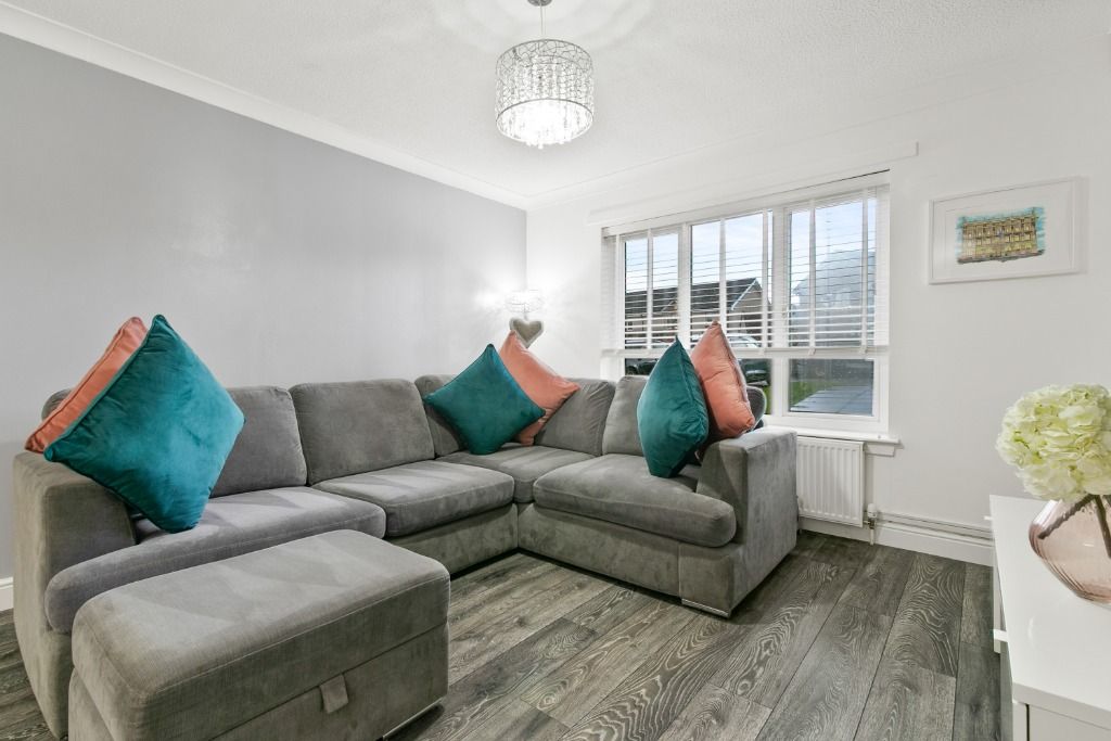 Property photo 2 of 24