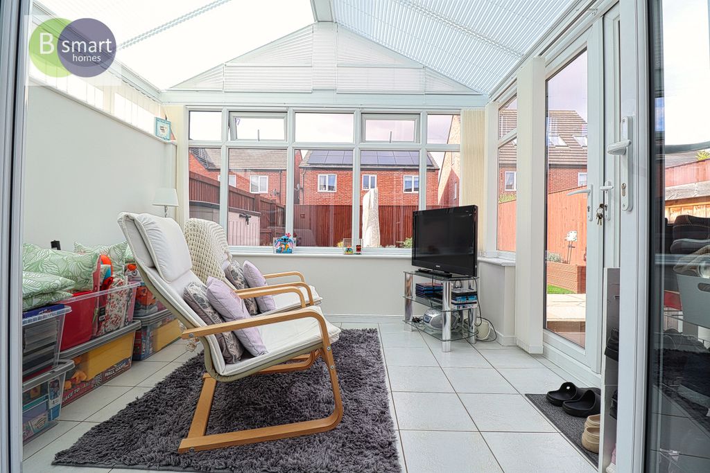 Property photo 3 of 20 Img_4943