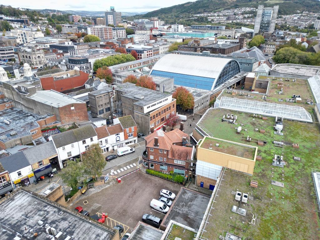 Property photo 3 of 5