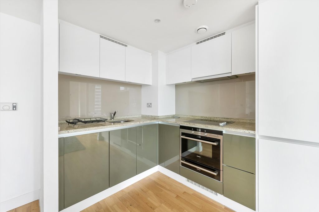 Property photo 2 of 13 Image