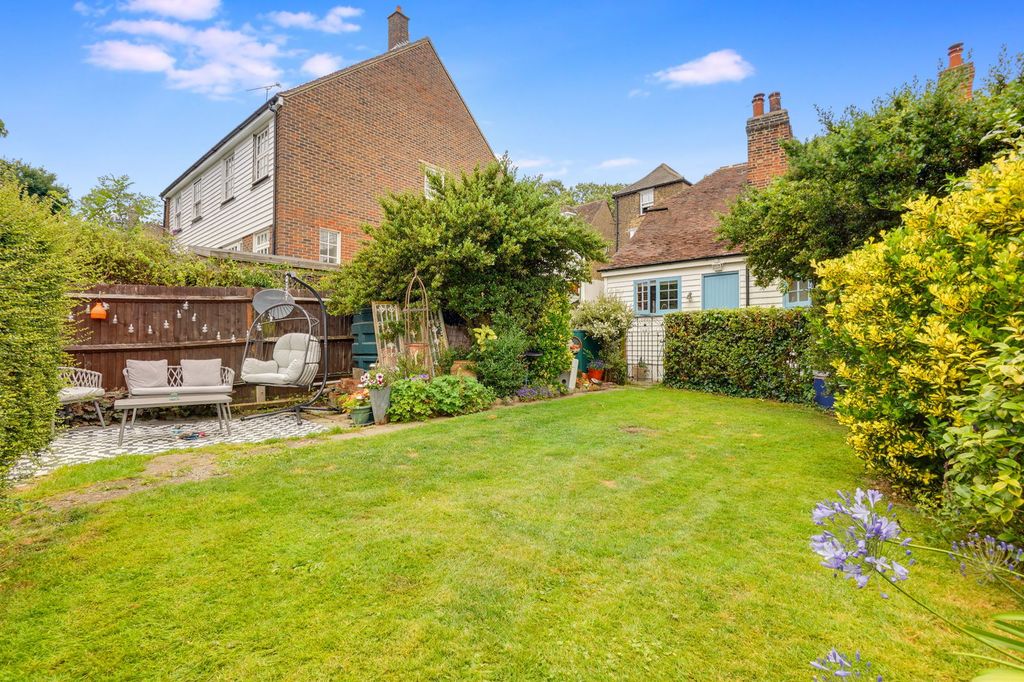 Property photo 2 of 22