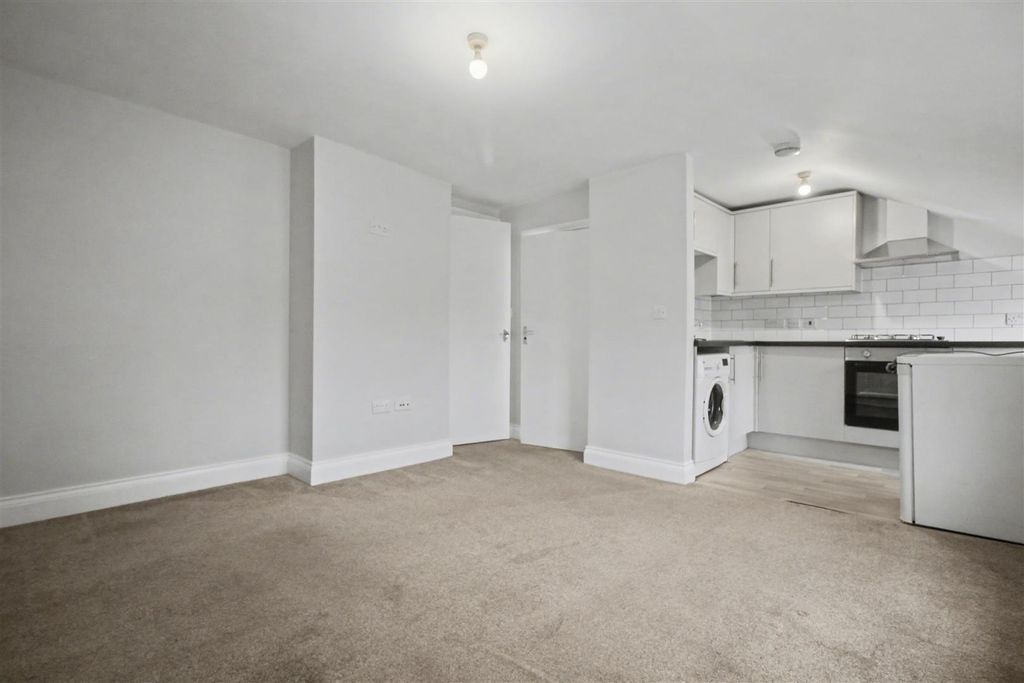 Property photo 2 of 12 Img_3703.Jpg