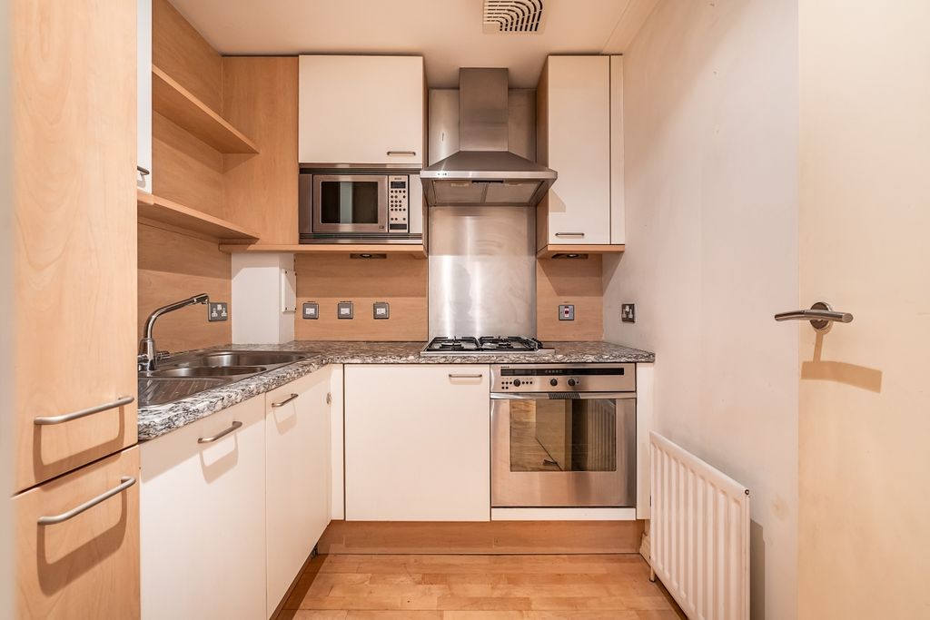 Property photo 2 of 14 The-Atrium-07