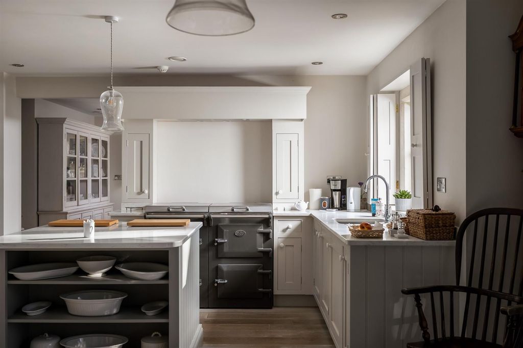 Property photo 3 of 33 30 - Dovecote Cottage - Gl7 5Ng - Web.Jpg