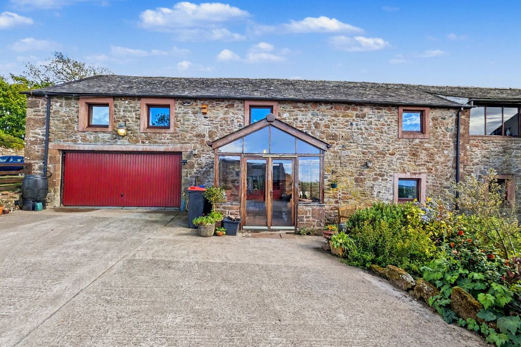 Property photo 1 of 32
