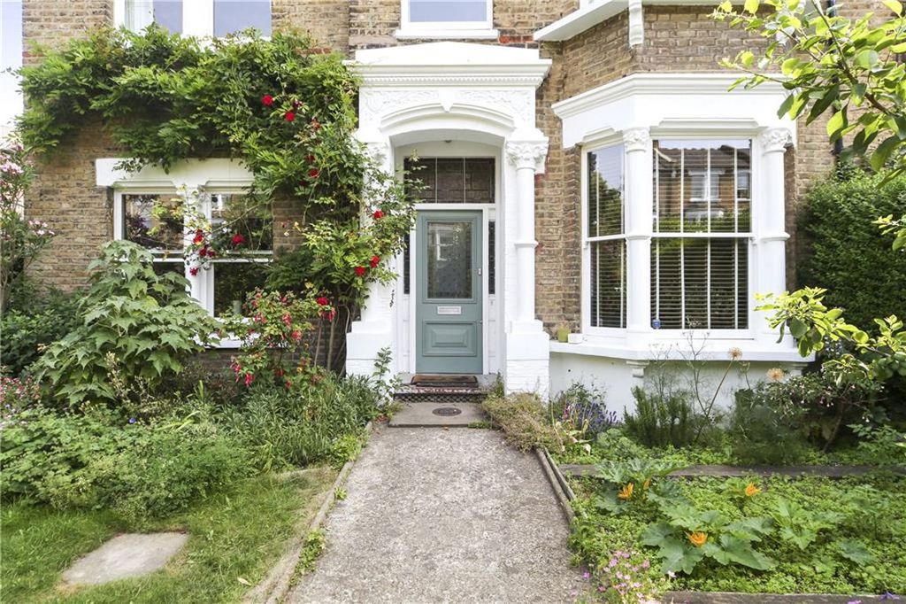 Property photo 1 of 10
