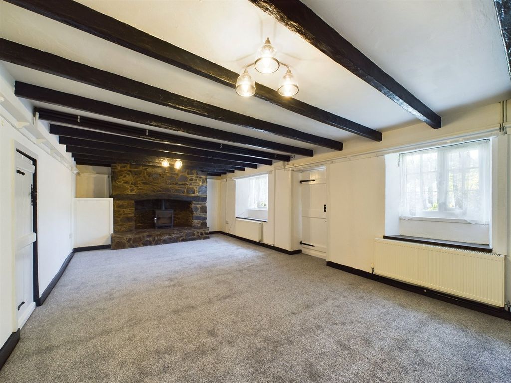 Property photo 3 of 13 Drawing Room