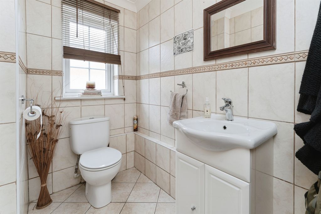 Additional image 6 of 5 bed detached house for saleBlue Ridge Gardens, March PE15