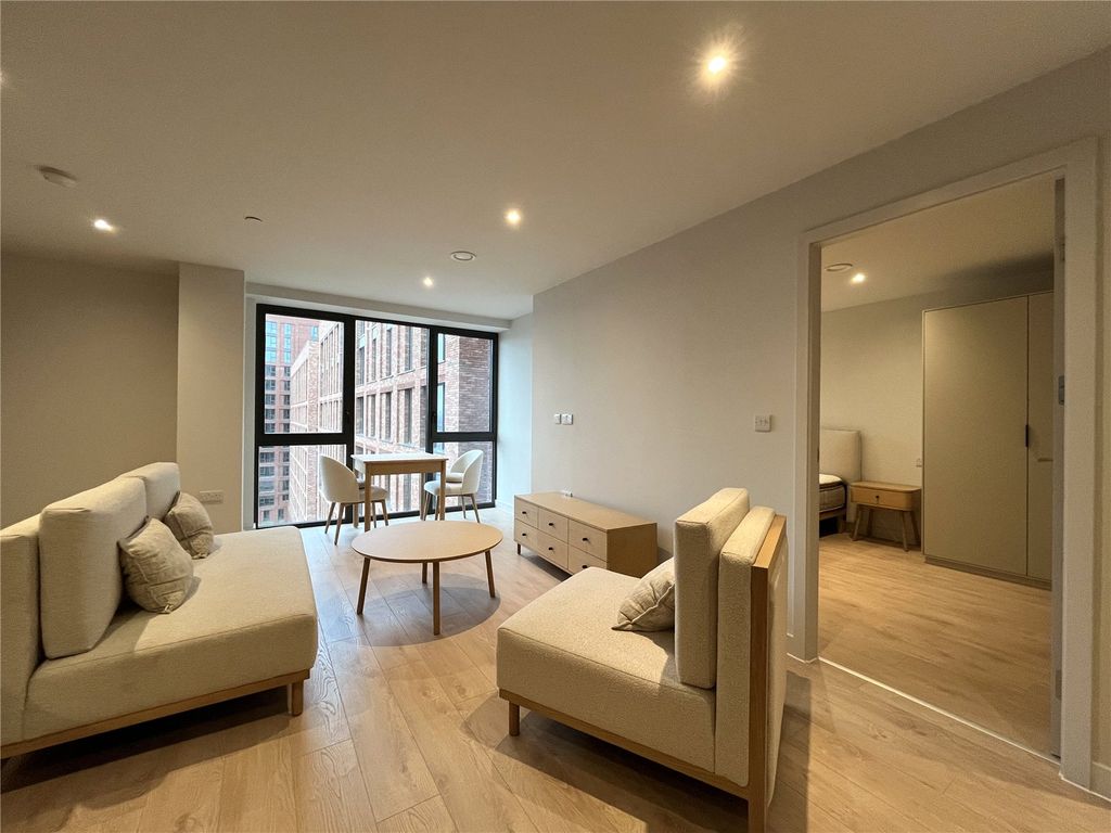 Property photo 2 of 31 Picture No. 03